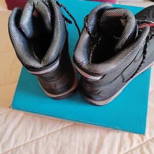 Columbia Black and Gray Men's Boots